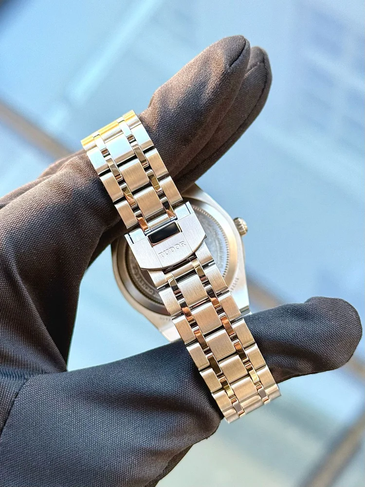 Tudor Royal 28400-0011 UNWORN 2023